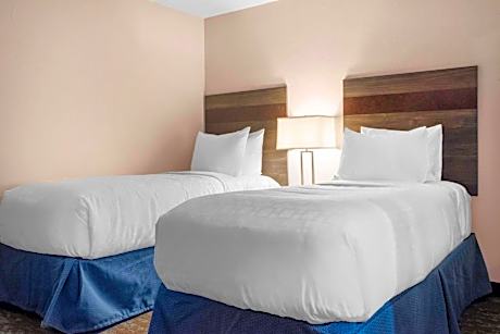 King Suite - Disability Access/Non-Smoking