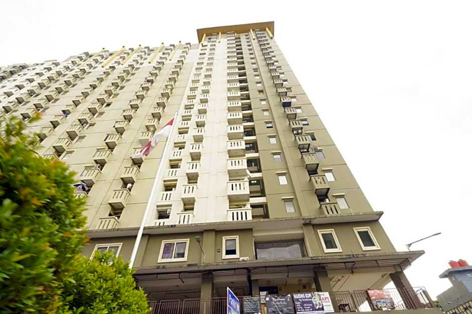 OYO 93545 Gateway Cicadas Apartment By Barbie Homestay