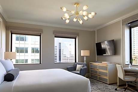 Premium King Room with Monumental View