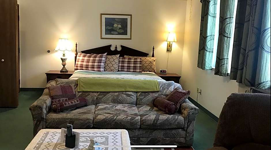 Country Lodge Inn