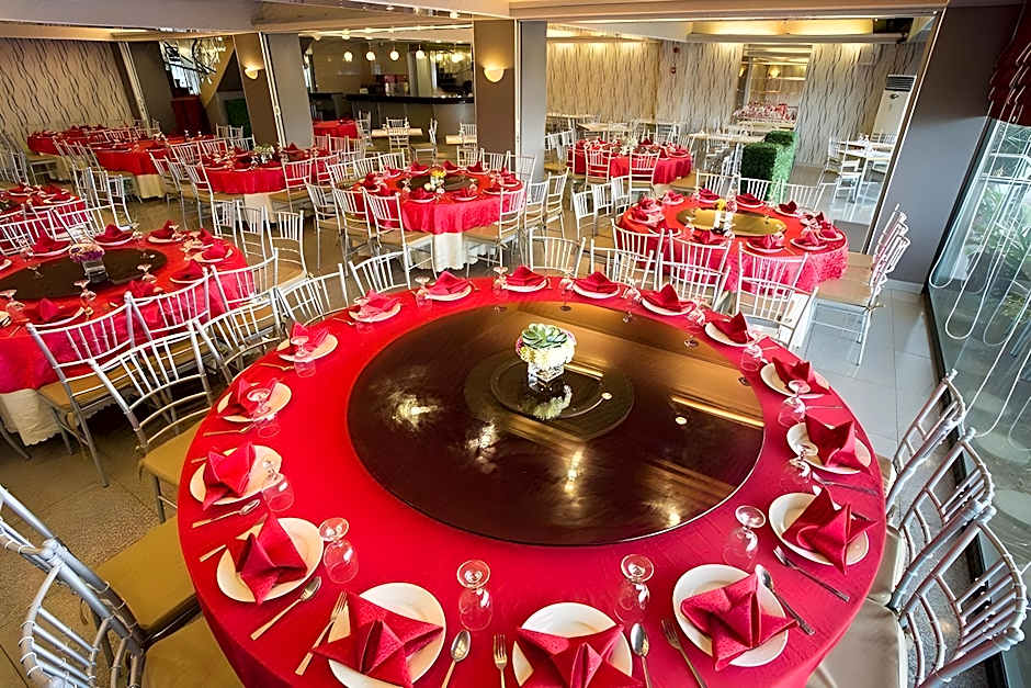 Star Plaza Hotel