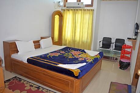 Hotel Kaziranga Continental