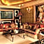 Queens Suite Hotel