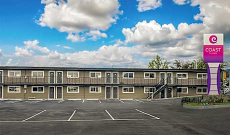 Coast Penticton Hotel