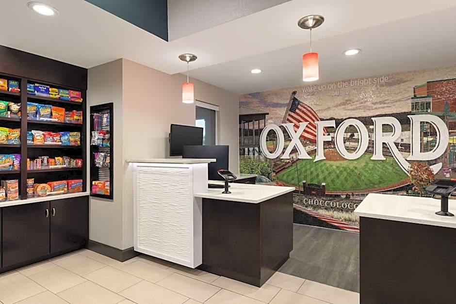 La Quinta Inn & Suites by Wyndham Oxford - Anniston