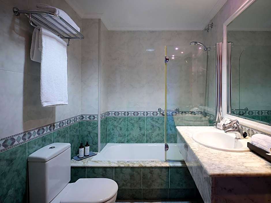 Hotel Almirante