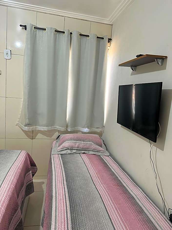 Em Ondina, atravessou praia! Subiu escada piscina!