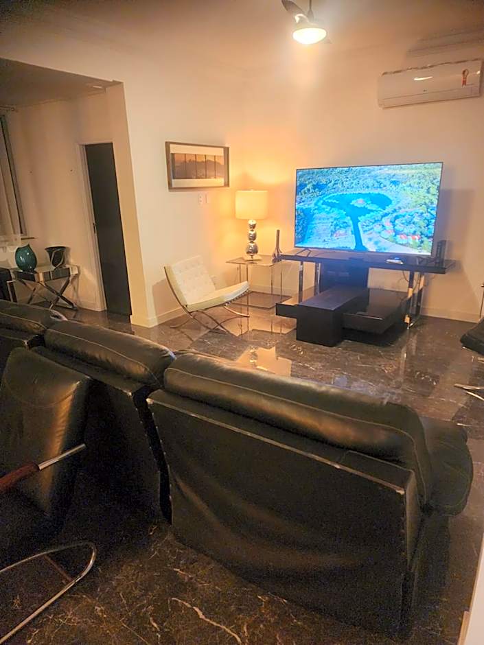 The Best Copa Executive Design Penthouse 4 bedroom 3 bathroom 6 air conditioners 2500 sq ft 85 inch cimema tv