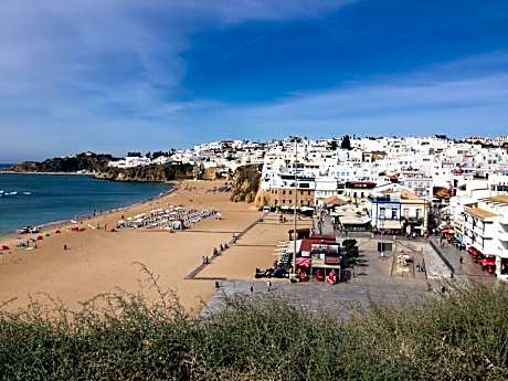 PEDRO SAMORA - Alojamientos en ALBUFEIRA