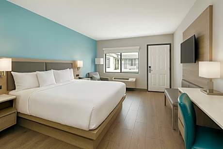 King Room- Non-Smoking