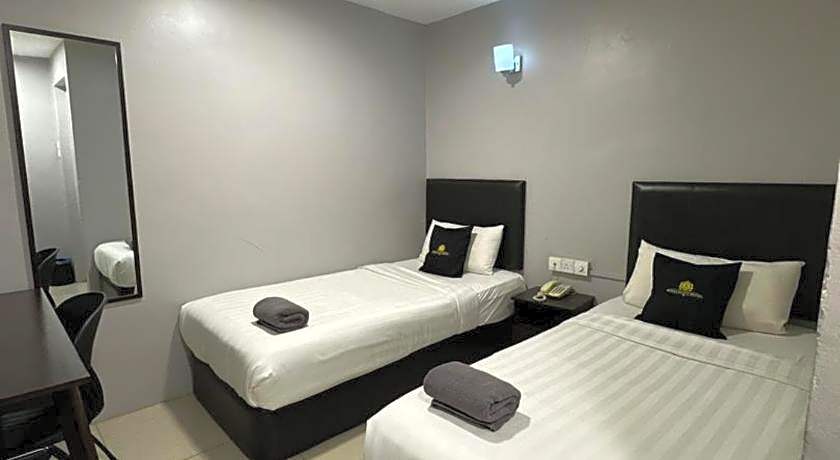 ROYALE CITY HOTEL