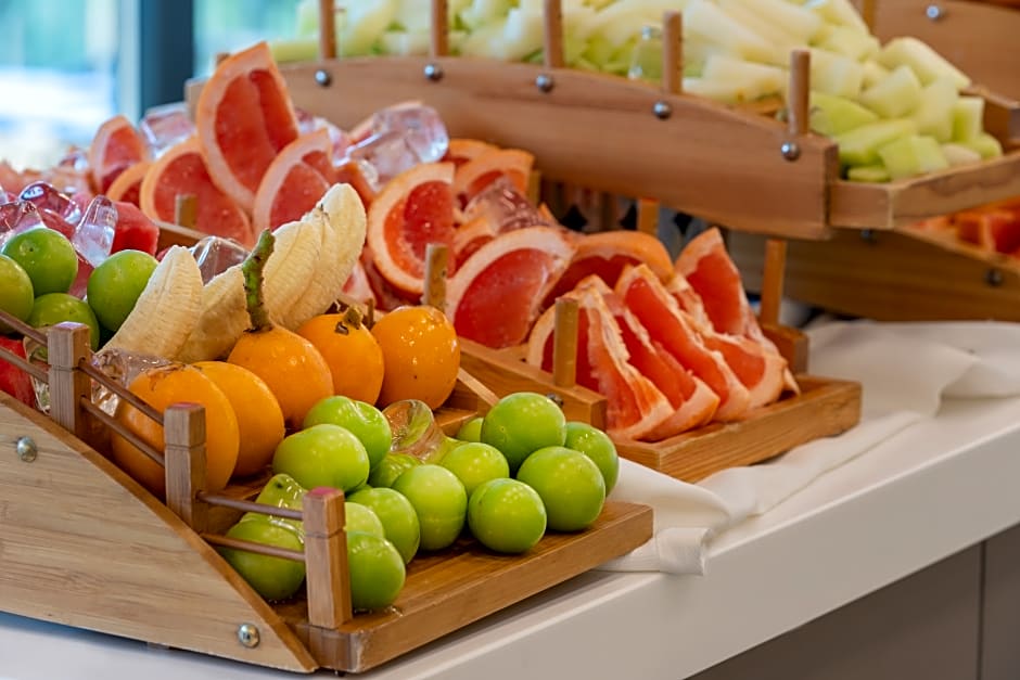 GRAVEL HOTELS SELECT