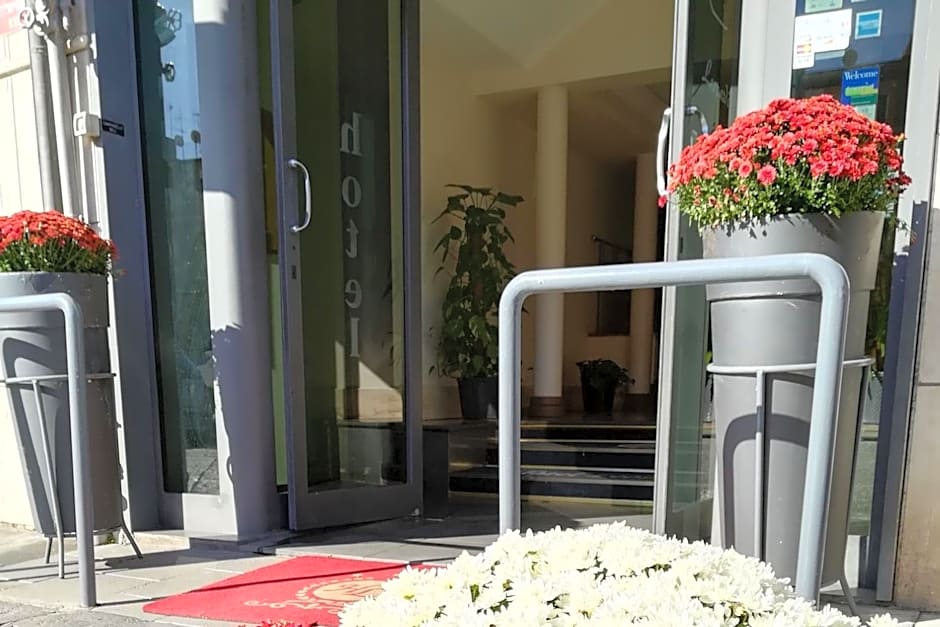 Hotel Leopardi
