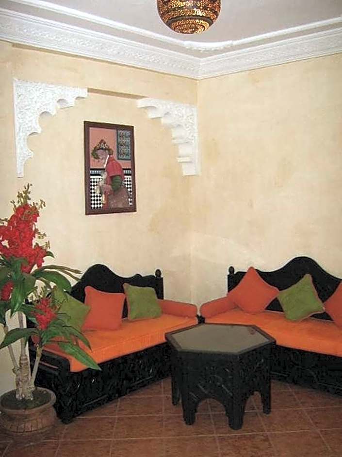 Manis Apartment Set in a Hotel Area