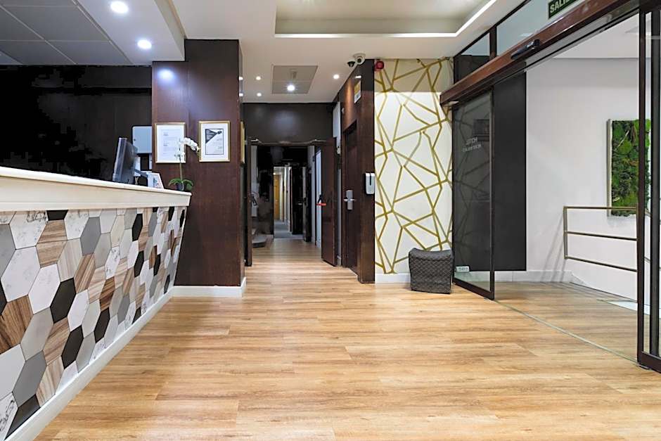 Petit Palace Cliper-Gran Via