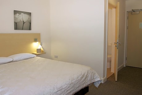 Lodge with Double Bed - Disability Access