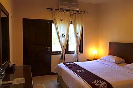 One-Bedroom Apartment (2 Adults)