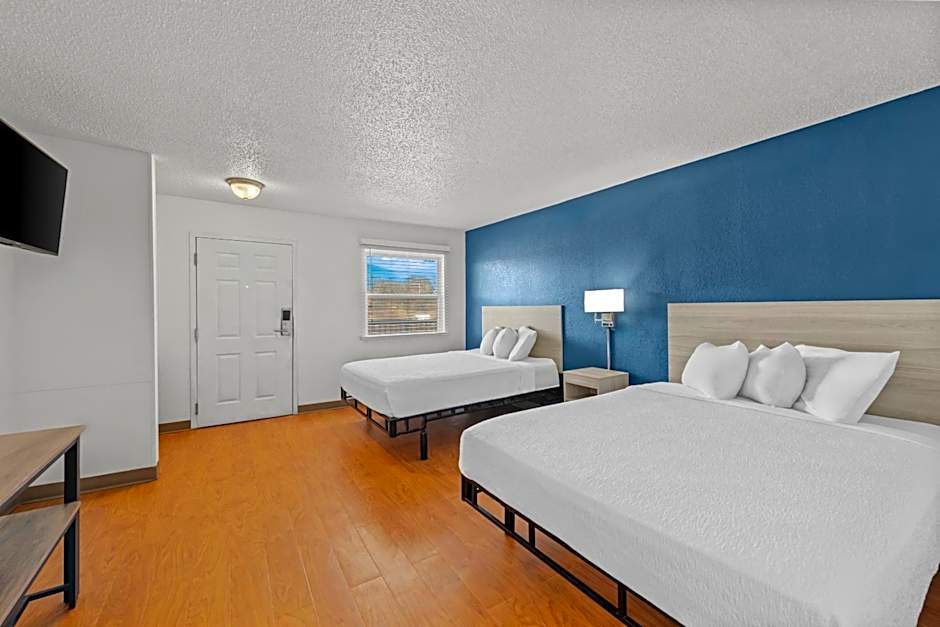 Birch Hill Suites Kansas City - Independence