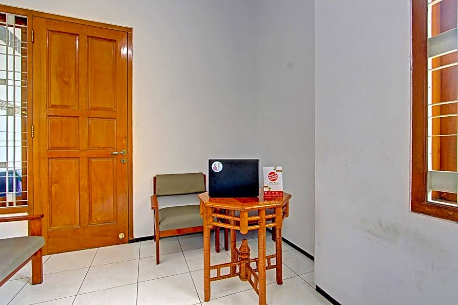 OYO Life 91523 Kenari Guesthouse