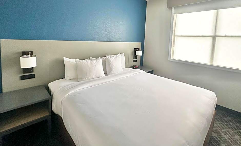 Comfort Inn & Suites Cartersville - Emerson Lake Point