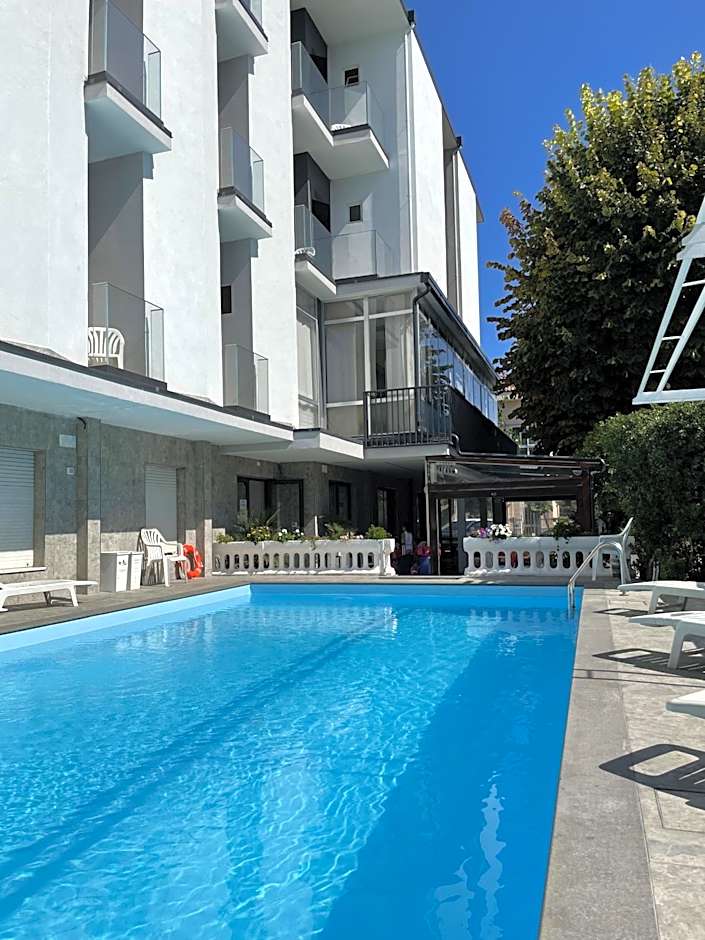 Hotel Apis