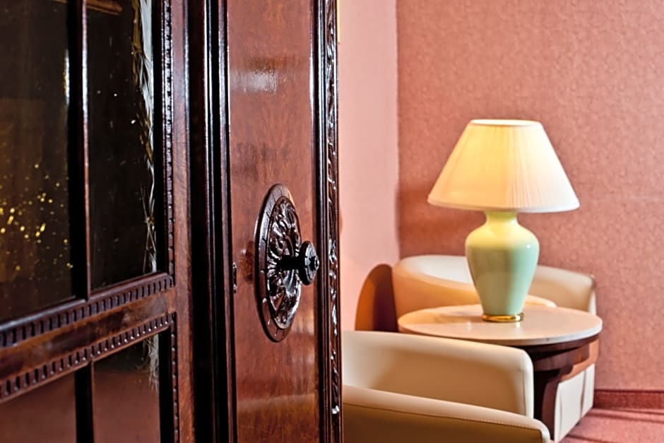 Photo 1 of 6 of Deluxe Suite