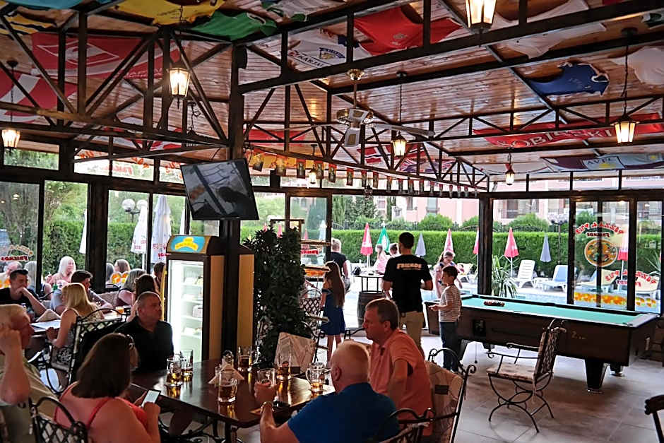 Friends Family Hotel