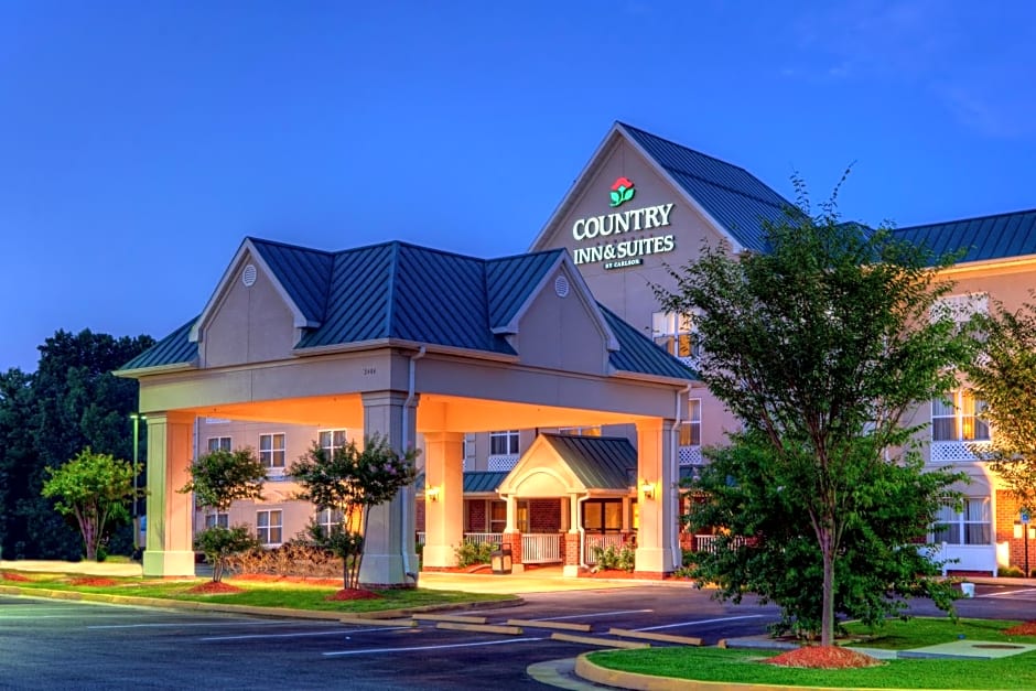 Country Inn & Suites by Radisson, Chester, VA