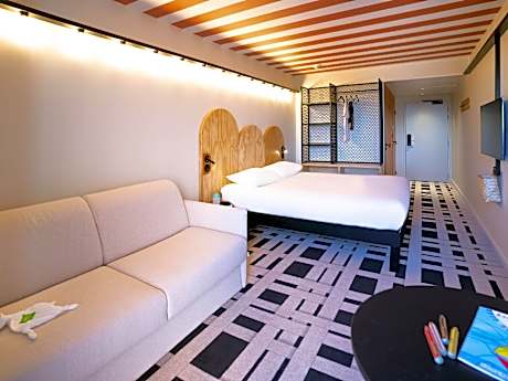 Triple Room - 1 Double Bed and 1 Single Bed