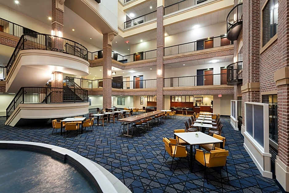 Courtyard by Marriott Wichita at Old Town