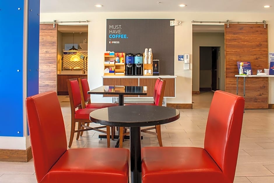 Holiday Inn Express And Suites Yorkville By IHG
