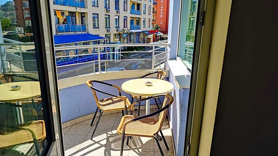 Favorit Aparthotel