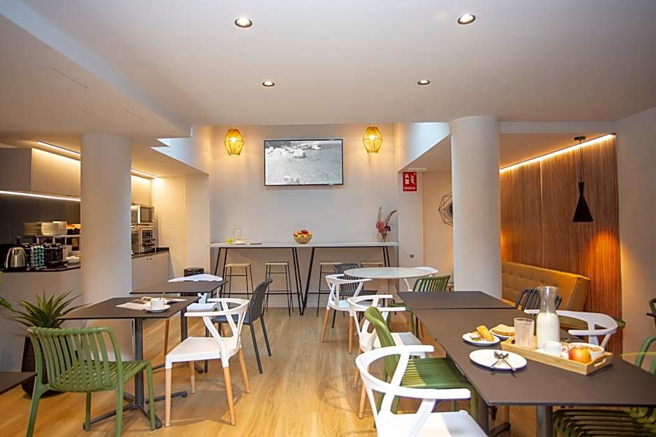 Aila II Hotel Boutique by SingularStays - Digital Access