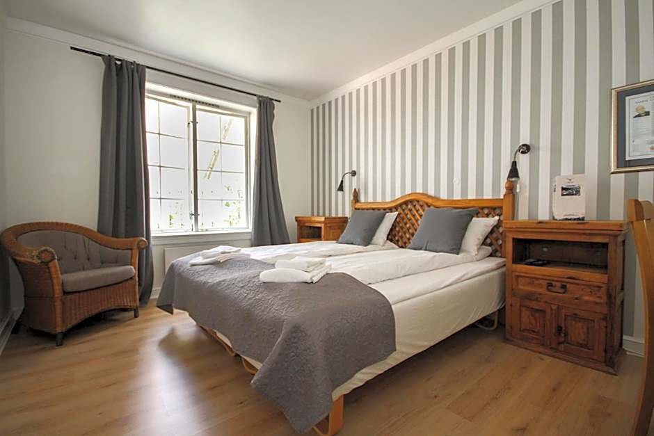 Tvedestrand Fjordhotell