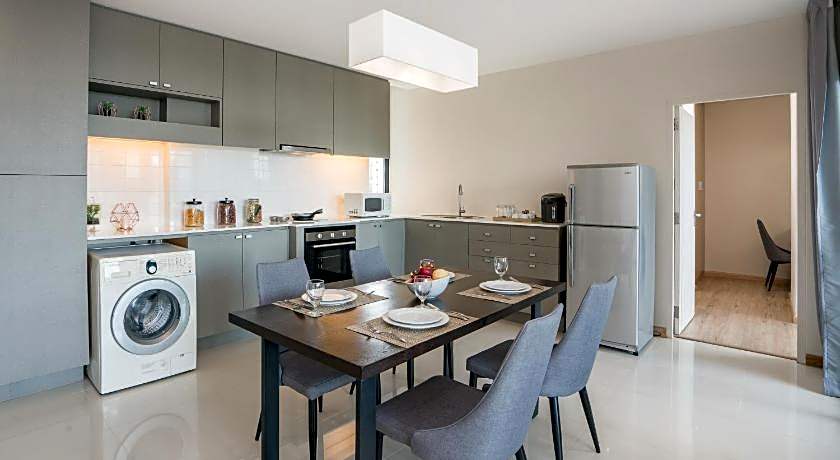 Altera Hotel and Residence by At Mind