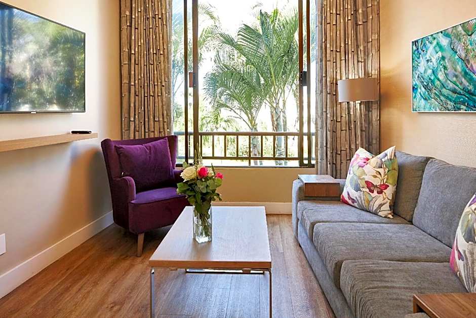 First Group Breakers Resort - Official