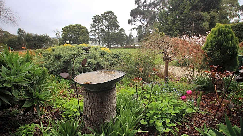 Green Gables B&B Waterfront Apartment or Garden Studio