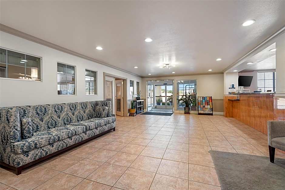 Best Western Plus John Jay Inn & Suites