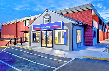 Motel 6-Gainesville, GA