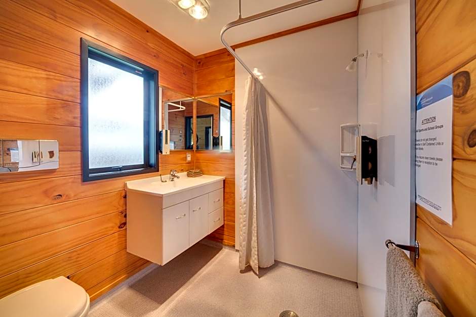 Wellington TOP 10 Holiday Park