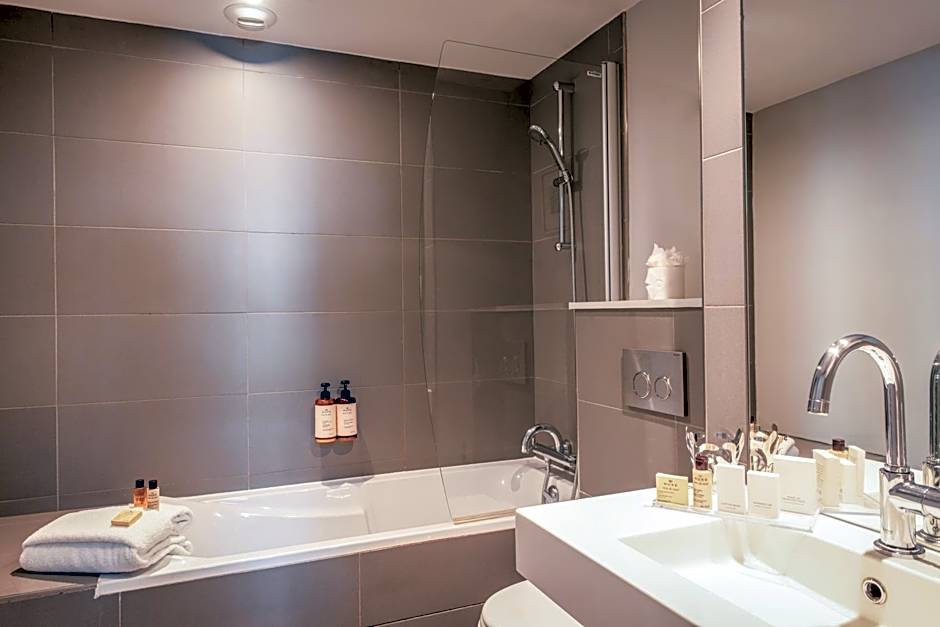Suites & Hotel Helzear Champs-Elysees