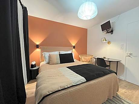 Double Room with Private Bathroom