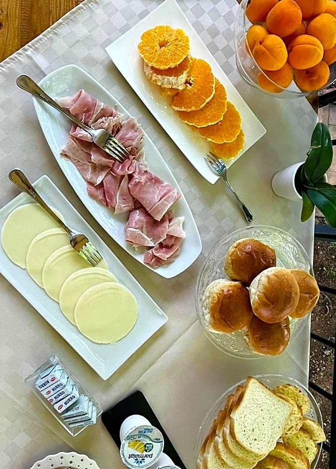 Alemar Bed & Breakfast