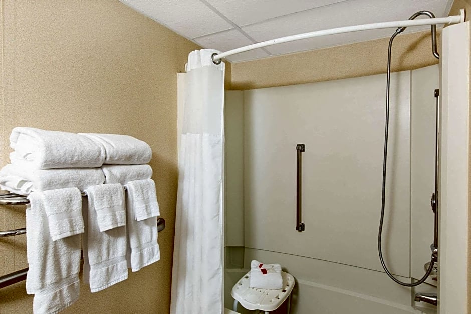 Ramada by Wyndham Midtown Grand Island