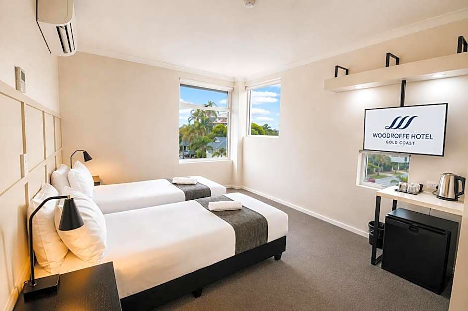 Woodroffe Hotel