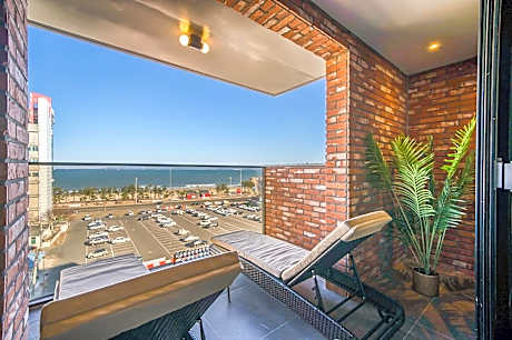 Premium Double Room with Terrace and Sea View