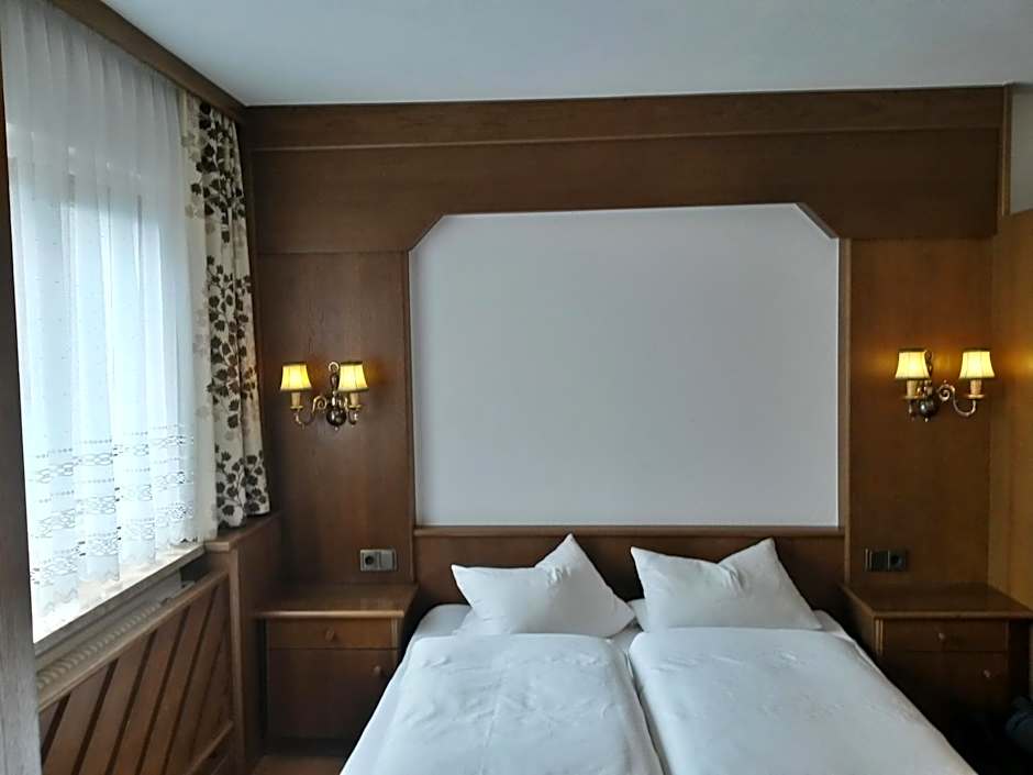 Gasthof Pension Traube