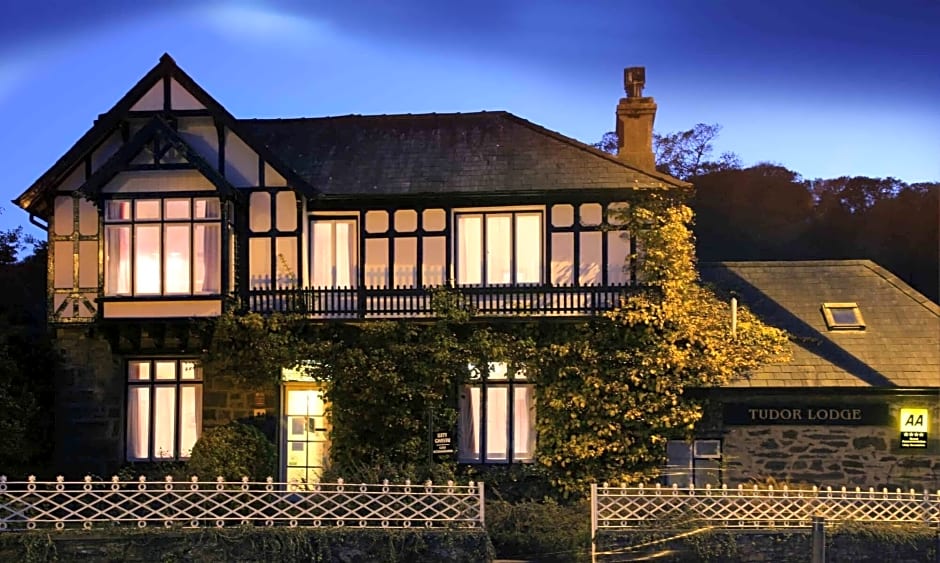 Tudor Lodge