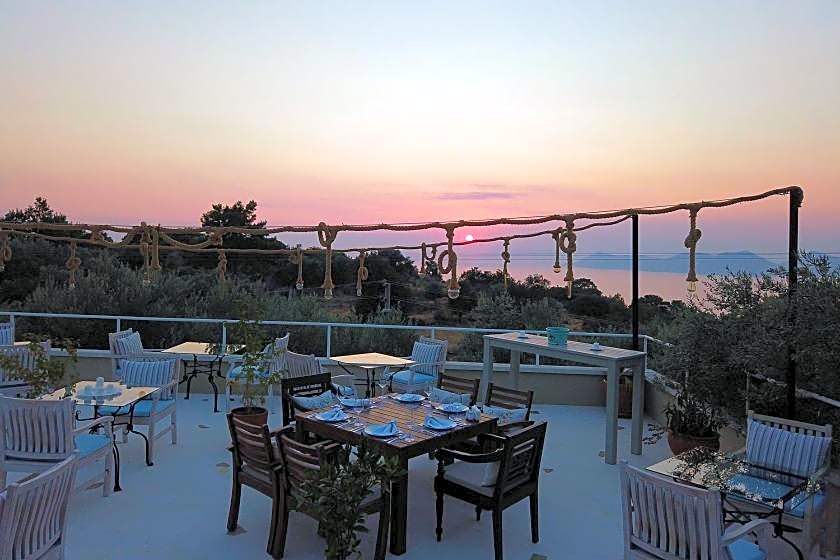 Mandarin & Mango Boutique Hotel