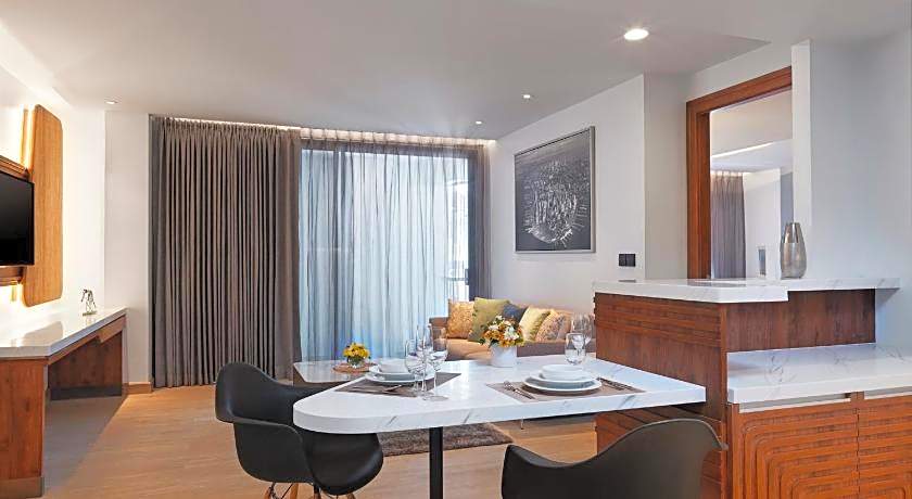 The Oceanic Sportel Phuket - SHA Extra Plus